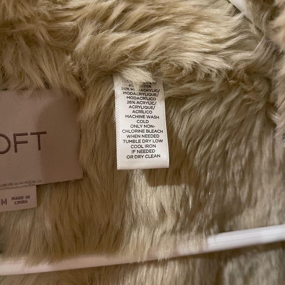 Loft Fur lined vest - Picture 3 of 3